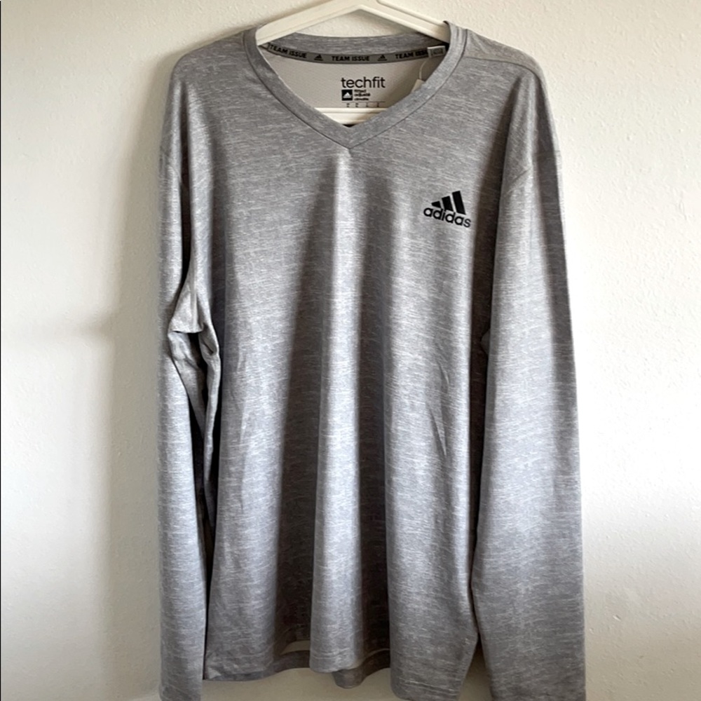 Gray top